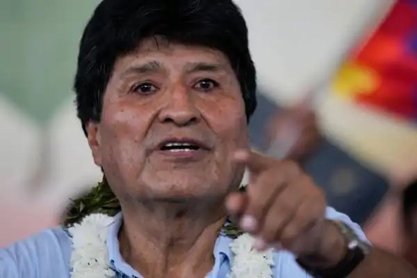 Evo Morales escala la confrontación con Rodrigo Paz en Bolivia