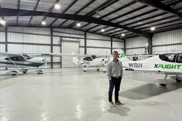 Compró una fábrica de aviones y apuesta a desarrollar un dron-taxi tripulado