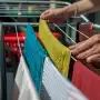 El error al tender la ropa en invierno que puede provocar mal olor y retrasar el secado