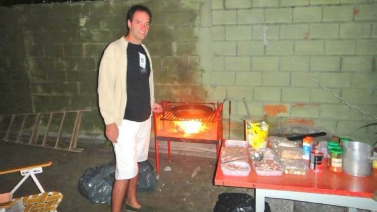 La foto de Manuel Adorni que se viralizó en las últimas semanas.