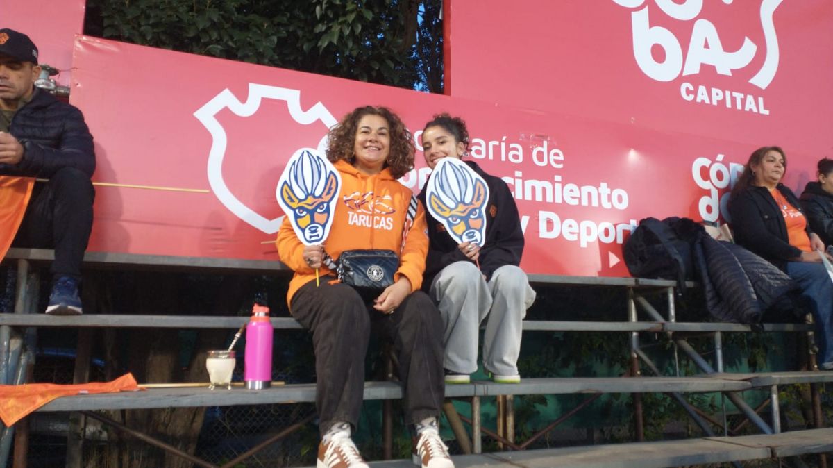 ORGULLO. Tras su paso por Yacaré, la familia de Mariano Muntaner disfruta de su llegada a Tarucas.