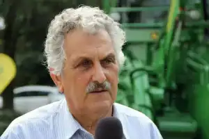 “Hay que ser optimistas: de algún modo levantaremos la cosecha”
