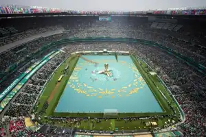 La pelota gira y el mundo se detiene