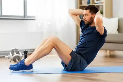 ¿Cada cuánto hay que hacer abdominales para marcarlos? Esto dicen la ciencia y los entrenadores