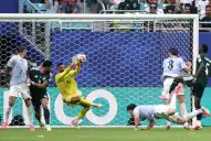 Uruguay fue de menor a mayor, pero debió conformarse con un 1 a 1 frente a Arabia Saudita