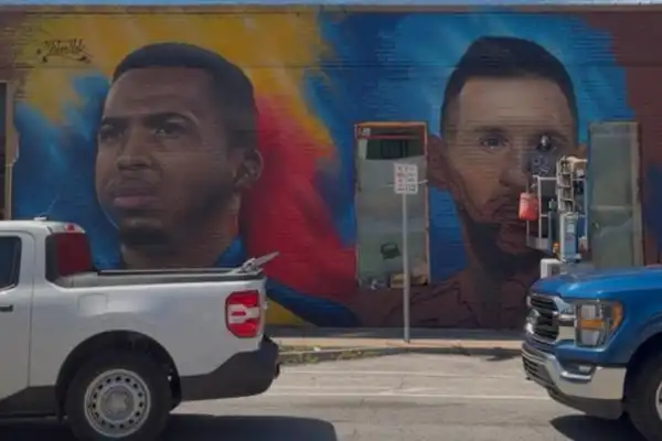 El artista ecuatoriano que encontró inspiración en el capitán argentino