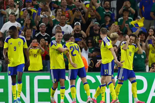 Suecia golpeó de entrada, fue contundente y debutó con una goleada ante Túnez