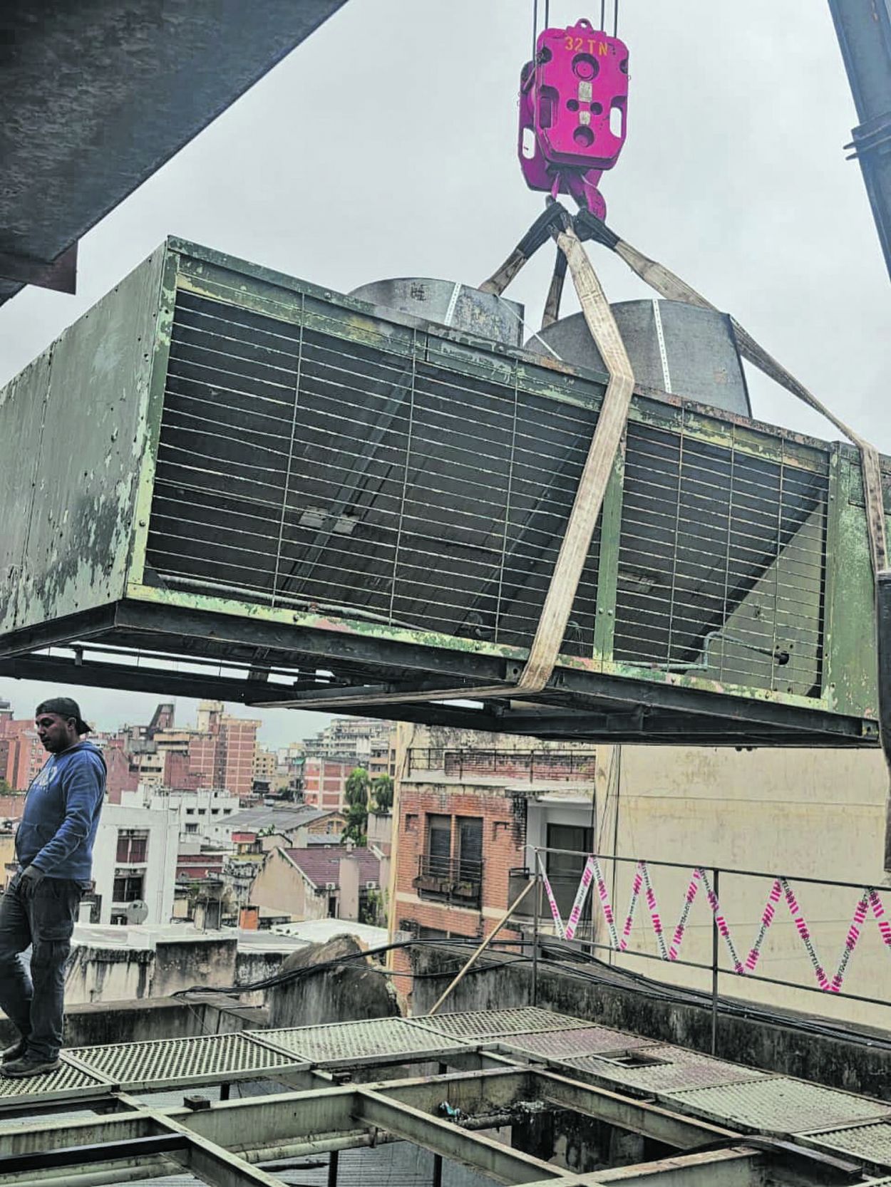 LO VIEJO. El antiguo sistema removido servirá para enseñar a los alumnos.