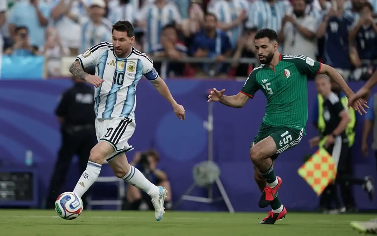 Video: mirá el golazo de Lionel Messi para abrir el marcador ante Argelia
