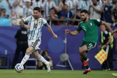 Video: mirá el golazo de Lionel Messi para abrir el marcador ante Argelia