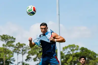 Portugal pone en marcha su ilusión con un Cristiano Ronaldo que hará historia
