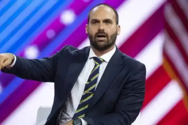 Condenaron a Eduardo Bolsonaro a cuatro años de cárcel por incentivar sanciones de EEUU a Brasil