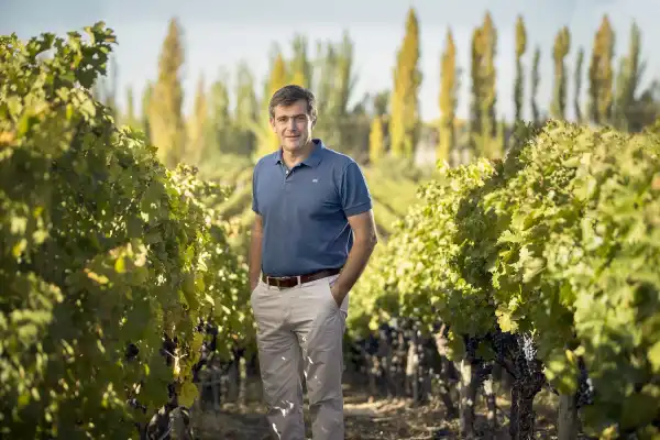 El enólogo de Luigi Bosca fue distinguido como el mejor de Argentina en 2026 por Tim Atkin