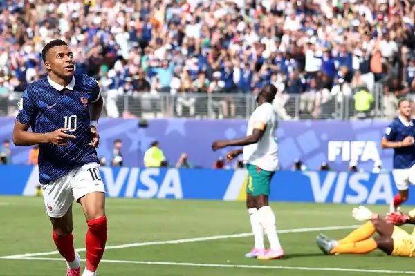 Mbappé anotó un doblete frente a Senegal, va por el récord histórico de Klose y Francia sueña con la tercera estrella