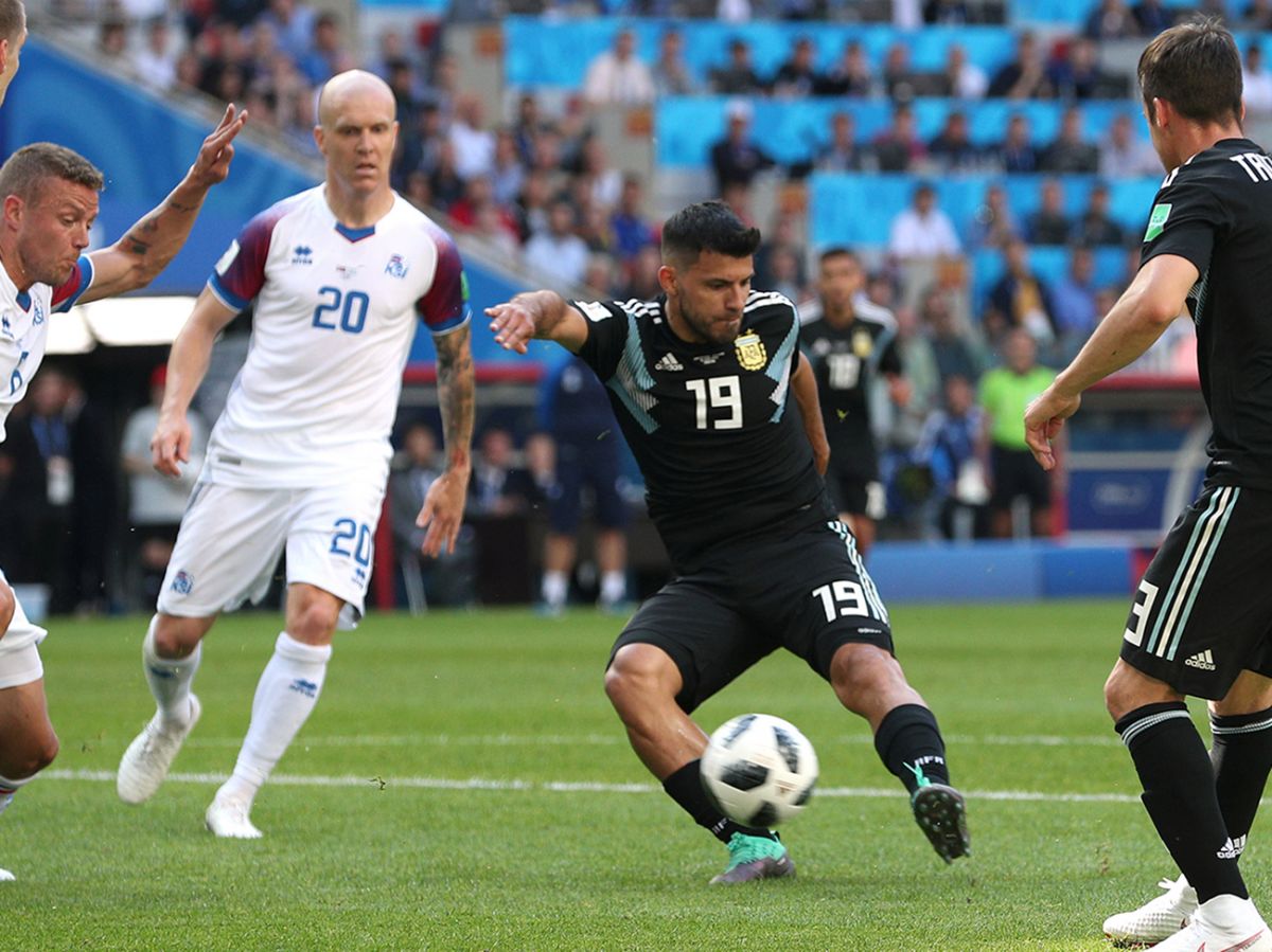 EMPATE CON SABOR A POCO. En el Mundial 2018, Argentina empató 1-1 frente a Islandia; hasta el momento, es la única igualdad registrada en un debut mundialista.