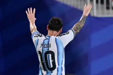 “Leo” no se detiene: los récords que puede romper Messi después de su triplete contra Argelia