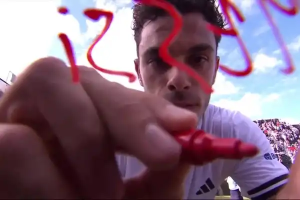 Tras su pase a cuartos del ATP de Queen's, Cerúndolo homenajeó a Messi por su actuación en el Mundial