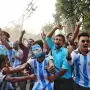 El tucumano que vive desde adentro la locura de Bangladesh por la Selección: Acá más del 60% apoya a Argentina