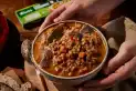 Cómo hacer un guiso de lentejas riquísimo en menos de una hora: la receta exprés para los días de frío