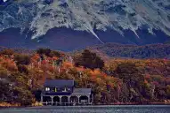 Así es la isla privada de Francis Mallmann en la Patagonia: lujo, nieve y cocina al fuego
