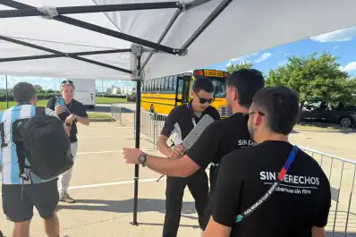Unos minutos con la Selección: así es el ritual para ingresar al búnker argentino en Kansas City