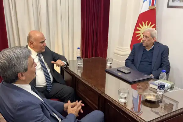 El mensaje de Manzur y Yedlin, un fallo por la interna de la UCR y la apuesta libertaria