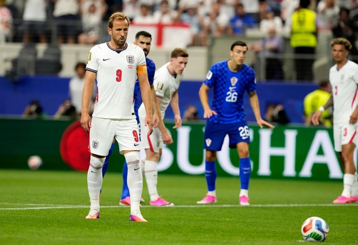 INTRATABLE. Kane anotó dos goles en su debut con los 