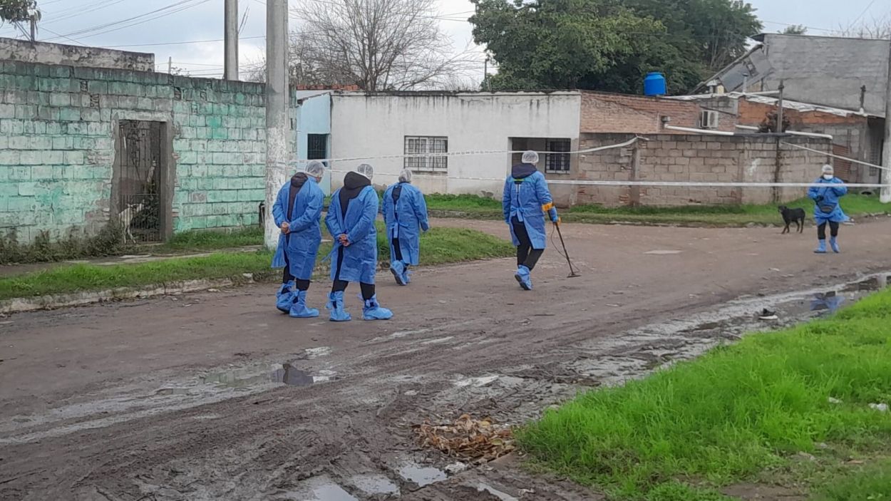 Disparos en la vía pública y un desenlace fatal: un intento de femicidio paralizó barrio Sur