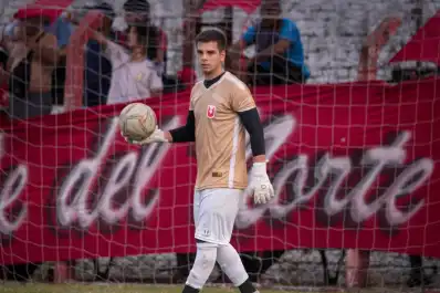 Con el debut de Tonini como titular, Tucumán Central se juega una parada brava ante Boca Unidos