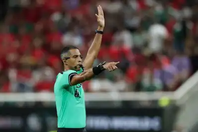 Quién es Amin Mohamed Omar, el árbitro designado para Argentina-Austria en el Mundial