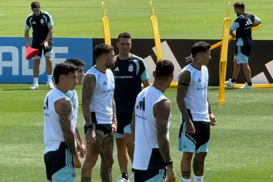 550x367_contento-lionel-scaloni-dirige-nueva-practica-cara-al-duelo-lunes-contra-austria-1141863-150256.webp