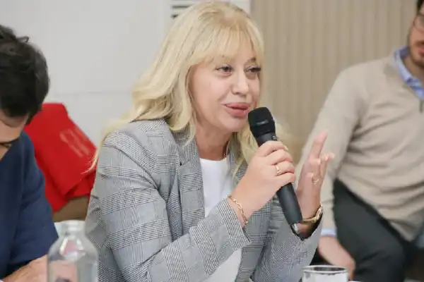 Transporte público: el aumento del boleto regirá desde el lunes, confirmó Chahla