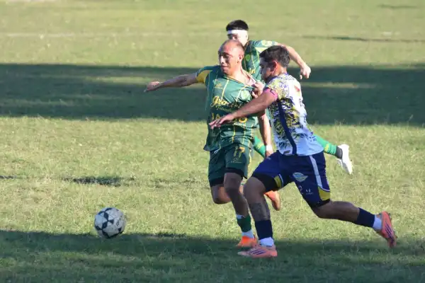 Liga Tucumana: Experimental y Ateneo igualaron en un arranque vibrante de la fecha 13