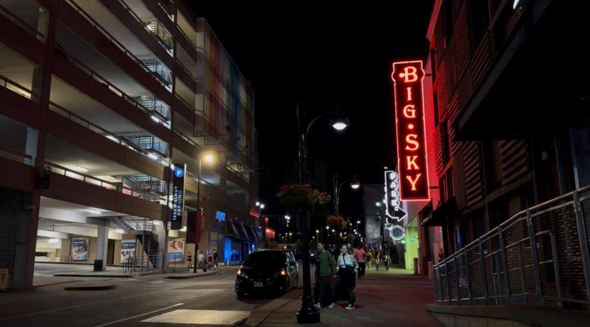 Kansas City de noche: la ciudad que parece una serie de televisión en la que faltan los actores