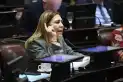 Beatriz Avila busca una ley nacional para aliviar a las familias endeudadas