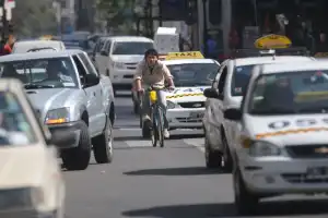 Una mesa de expertos analiza la viabilidad de un plan de bicisendas para San Miguel de Tucumán