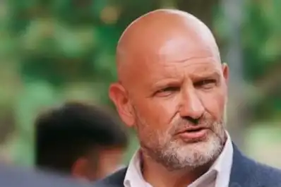 Apud le respondió a Vargas Aignasse y advirtió sobre un avance contra la libertad de expresión