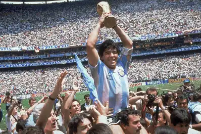 Maradona y la Fuerza de los Débiles