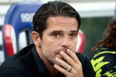 Operaron de urgencia a Fernando Gago: el video que muestra sus primeros signos de malestar