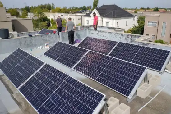 550x367_sistema-solar-termico-forma-ahorrar-energia-electrica-paneles-1141999-135146.webp