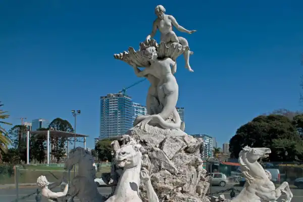 Recuerdos fotográficos: la Fuente de las Nereidas impactó al país en 1903