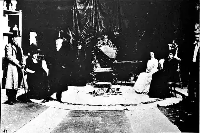Recuerdos fotográficos: 1906. Lola Mora recibe las visitas de las reinas de Italia