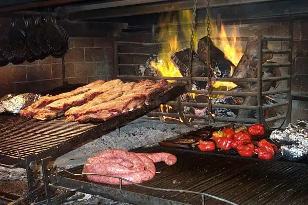 Cómo hacer un asado perfecto: los siete consejos clave para lograr una carne jugosa y sabrosa