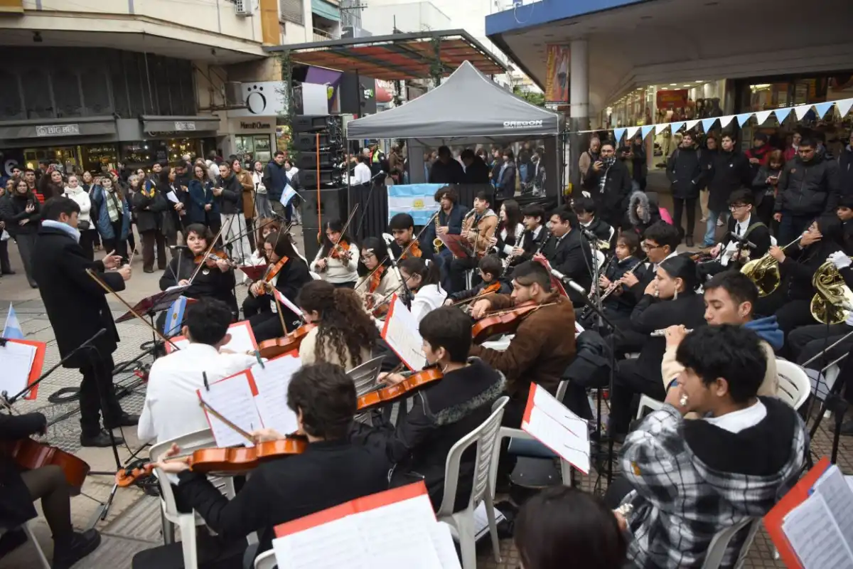 Coros y orquestas: la música como refugio en la era de las pantallas