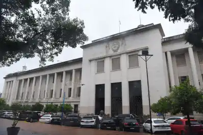 En una escalada del conflicto interno, el camarista Moisá demandó a la Corte y a la provincia
