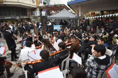 Coros y orquestas: la música como refugio en la era de las pantallas