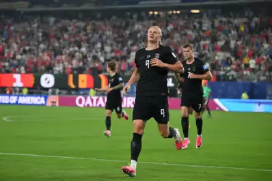 Noruega venció a Senegal con un doblete de Haaland y quedó cerca de los 16avos de final