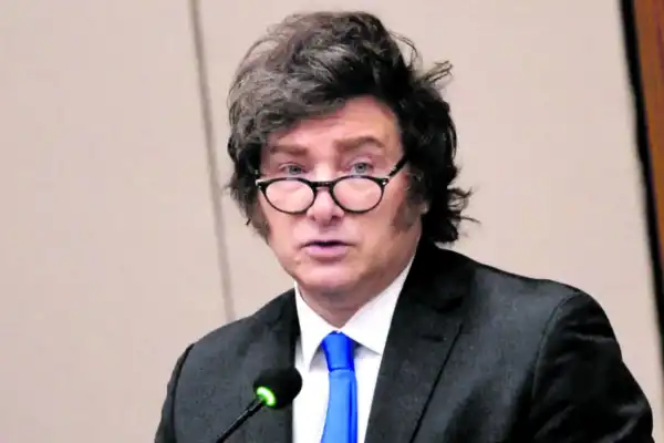 Javier Milei inicia una triple gira por España, Paraguay y EE.UU. en apenas 10 días