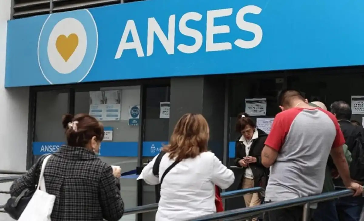 Anses confirmó descuentos para jubilados en junio 2026: supermercados y comercios con reintegros