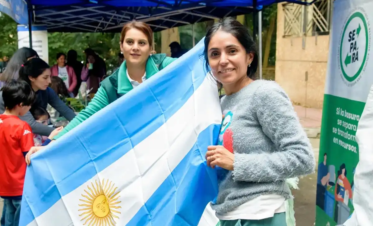 Eco Canje mundialista: cómo conseguir banderas y bufandas de Argentina a cambio de reciclables